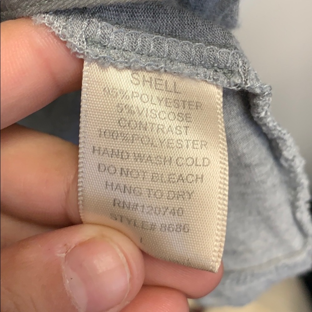 Hem & Thread Two Tone Button Down Grey Blouse - image 4